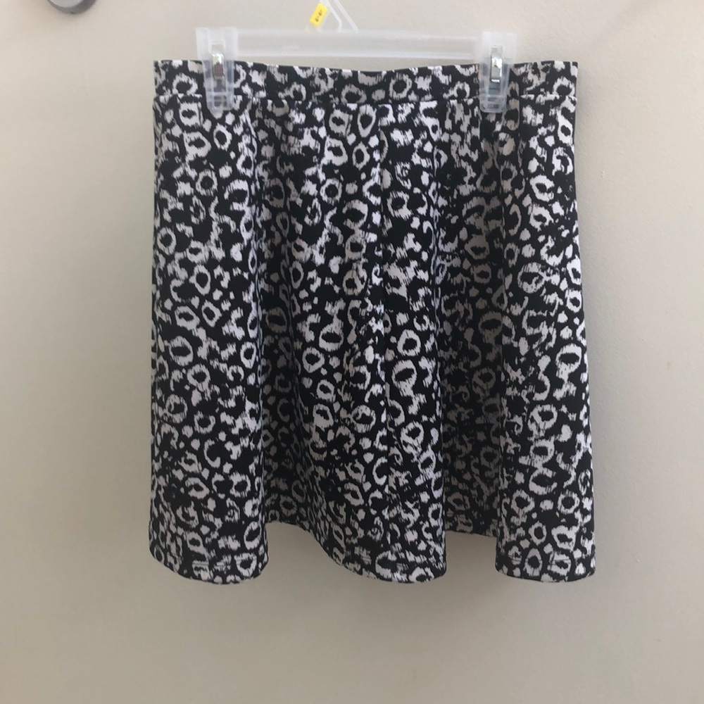 B&W Cheetah print skirt